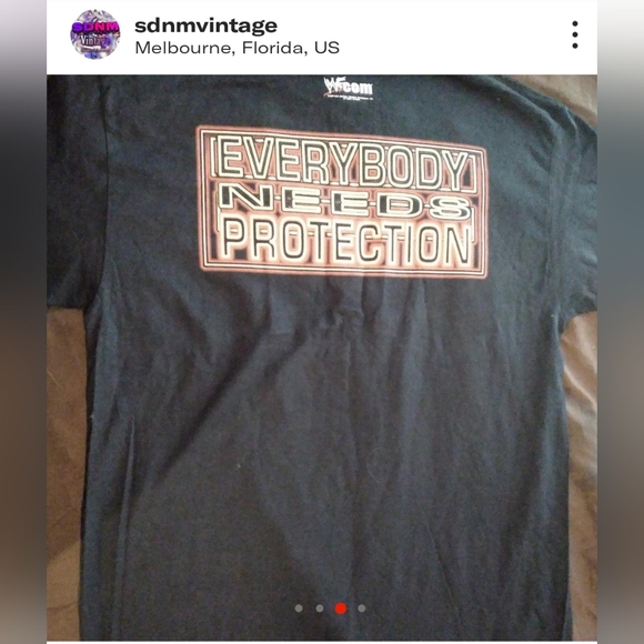 Dead stock 2000s APA Bar and grill tee - Picture 3 of 4